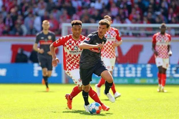 咪咕平台 -关于荷甲集结日再迎强敌，尼斯完成体检，主帅态度——悬念犹存，控场能力受关注的信息