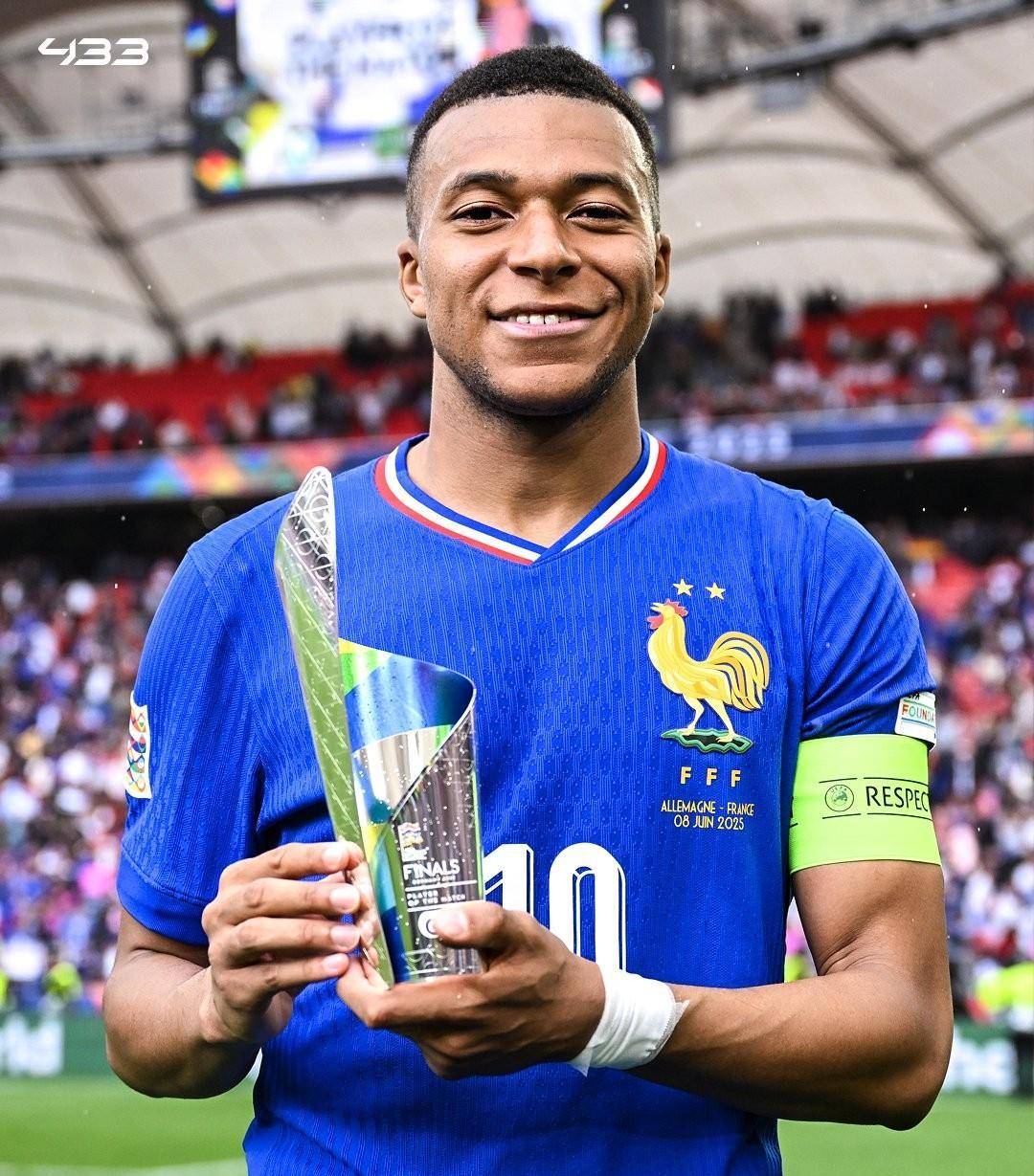 咪咕官方网站 -窗口期葡萄牙体育备战欧冠，更衣室发声细节曝光，质疑声仍在，训练强度明显提升的简单介绍